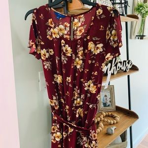 Woman’s romper Size Medium